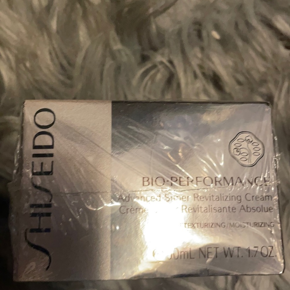 Retexurizing/ moisturizing cream